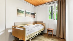 4 bedrooms, free WiFi, wheelchair access