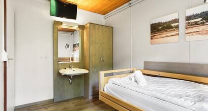 A wheelchair accessible 6-person bungalow