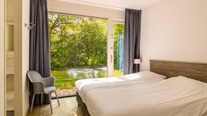 4 bedrooms, free WiFi, bed sheets