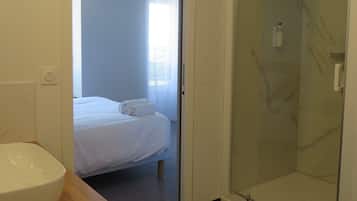 Double Room | Bathroom