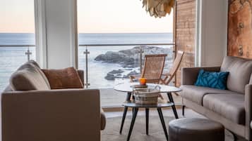 Casa de campo Confort, vista al mar | Área de sala de estar | Televisión de pantalla plana