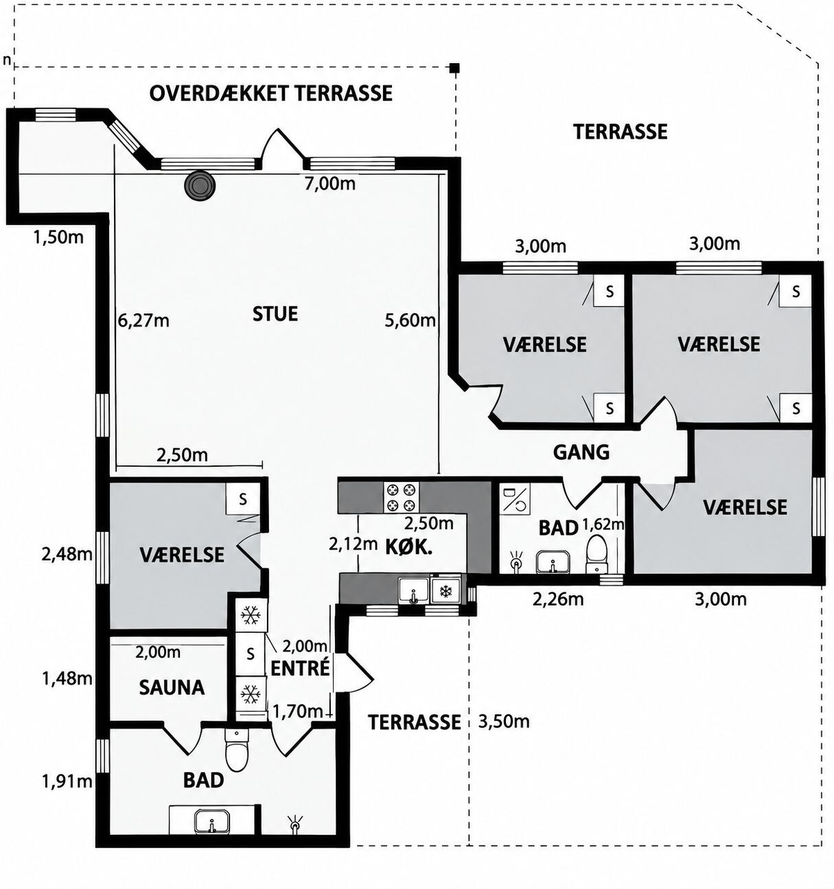 A floor plan of a hotel with a terrace, two ensuite rooms, a sauna, and a kitchen.