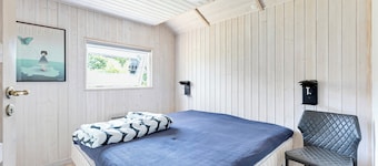 Cozy cottage in scenic surroundings