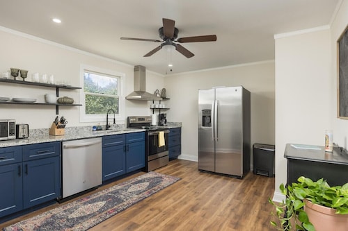 The Meadow! Peaceful Getaway!