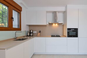 Fridge, microwave, oven, dishwasher - Apartment Mi Mexico Benissa Costa (Benissa)