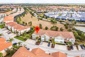 Exterior - Private Heated Pool, Smart TV, WiFi, BBQ (Davenport)