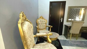 Rom – executive