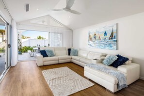 TV, fireplace, books, offices