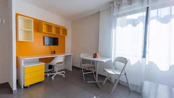 1 bedroom, soundproofing, free WiFi