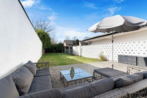 Terrace/patio - Large family home in a central location in Kevelaer. 10 min. to the "Irrland"! (Kevelaer)