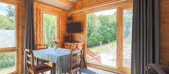 シャレー ポンドク インダ