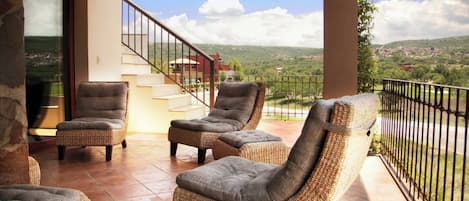 Villa, 6 Bedrooms, Balcony, Garden View | Terrace/patio