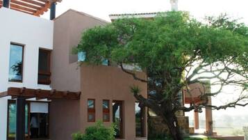Villa, 6 Bedrooms, Balcony, Garden View | Garden