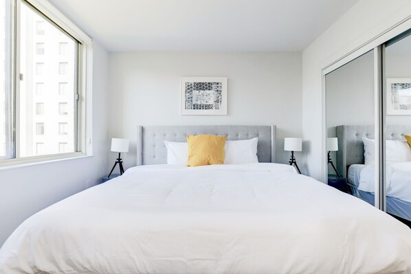 2 bedrooms, iron/ironing board, travel crib, free WiFi