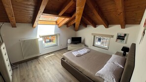 2 makuuhuonetta, Wi-Fi, vuodevaatteet