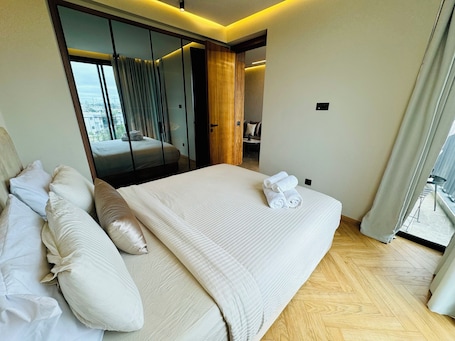 Luxury Apartment, Balcony, City View | Iron/ironing board, free WiFi