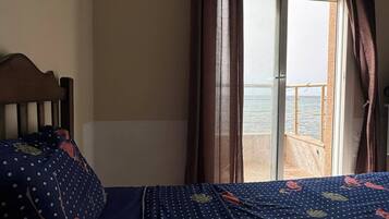 4 Schlafzimmer, Bügeleisen/Bügelbrett, Bettwäsche