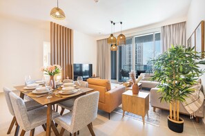 Smart TV 65 pulgadas con canales de televisión digitales, Netflix