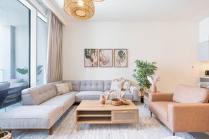 Smart TV 65 pulgadas con canales de televisión digitales, Netflix