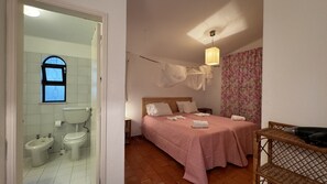 3 chambres, fer et planche Ă repasser, Wi-Fi gratuit, draps fournis