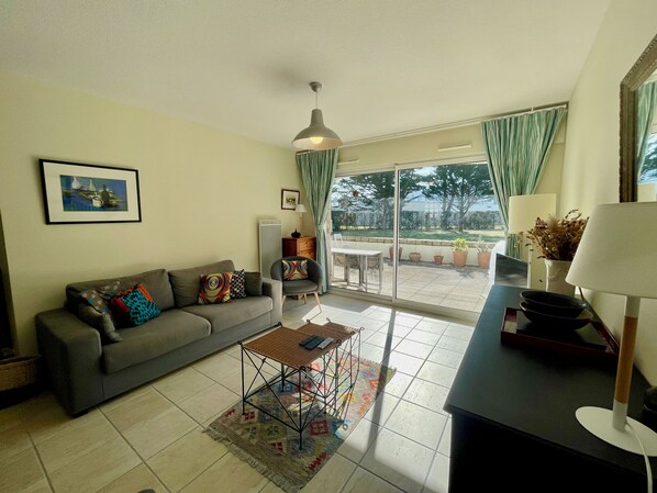 Living area - "La Terrasse d'Eden" 6p, Wifi, Grand Plage 200m away - linen and cleaning included (Quiberon)
