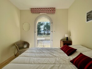3 bedrooms, travel crib, WiFi, bed sheets - "La Terrasse d'Eden" 6p, Wifi, Grand Plage 200m away - linen and cleaning included (Quiberon)