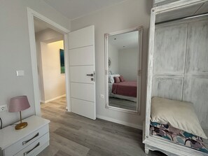 Appartement Confort, 3 chambres | Armoire
