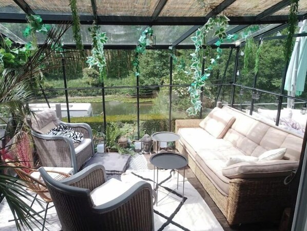 Enceinte de lâhĂ©bergement