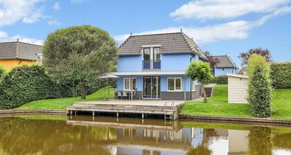 Detached 4-person bungalow