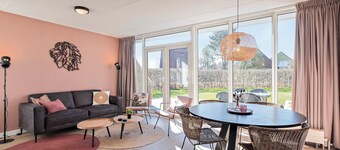 Semi-detached bungalow for 5 persons