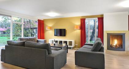 Comfortable bungalow for 12 persons