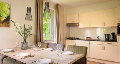 Detached 6-person bungalow