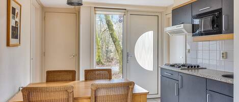 Fridge, coffee/tea maker, electric kettle, high chair