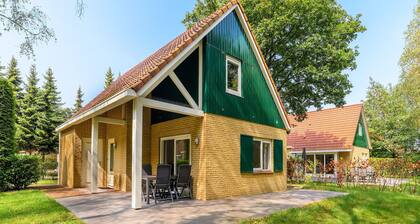 Comfortable bungalow for 4 persons