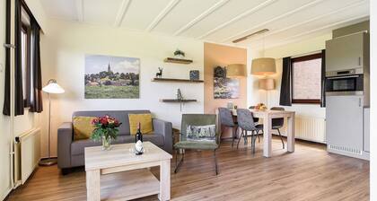 Detached 4-person bungalow