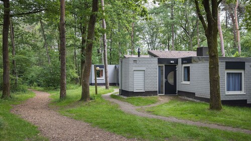 Semi-detached bungalow for 2 persons