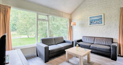 Semi-detached bungalow for 4 persons