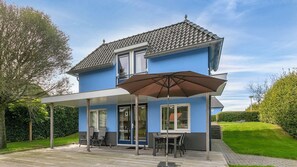 Unclassified image, 3 of 12, button