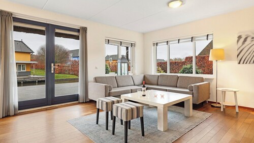 Comfortable 4-person bungalow