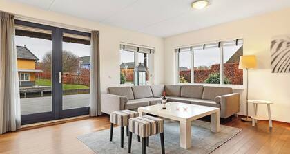 Comfortable 4-person bungalow