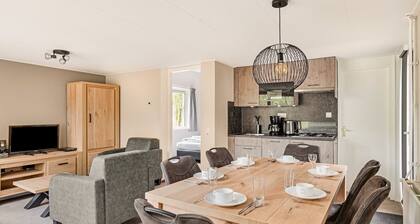 Semi-detached bungalow for 6 persons