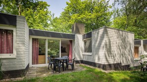 Outdoor dining - Semi-detached bungalow for 4 persons (Kootwijk)