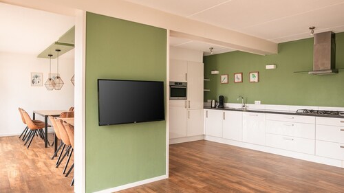Detached bungalow for 14 persons