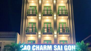 Mặt tiền nơi lưu trú