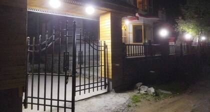 Orange Sky Homestay Jibhi