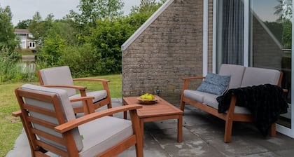Detached 4-person bungalow