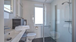 Bathroom - Apartment for 6 persons (Kabbelaarsbank)