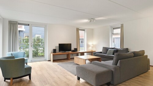 Luxury 12-person bungalow