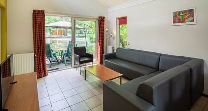 Detached 6-person bungalow
