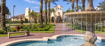 4846-Epic Home: 3 Suites at Vista Cay Resort